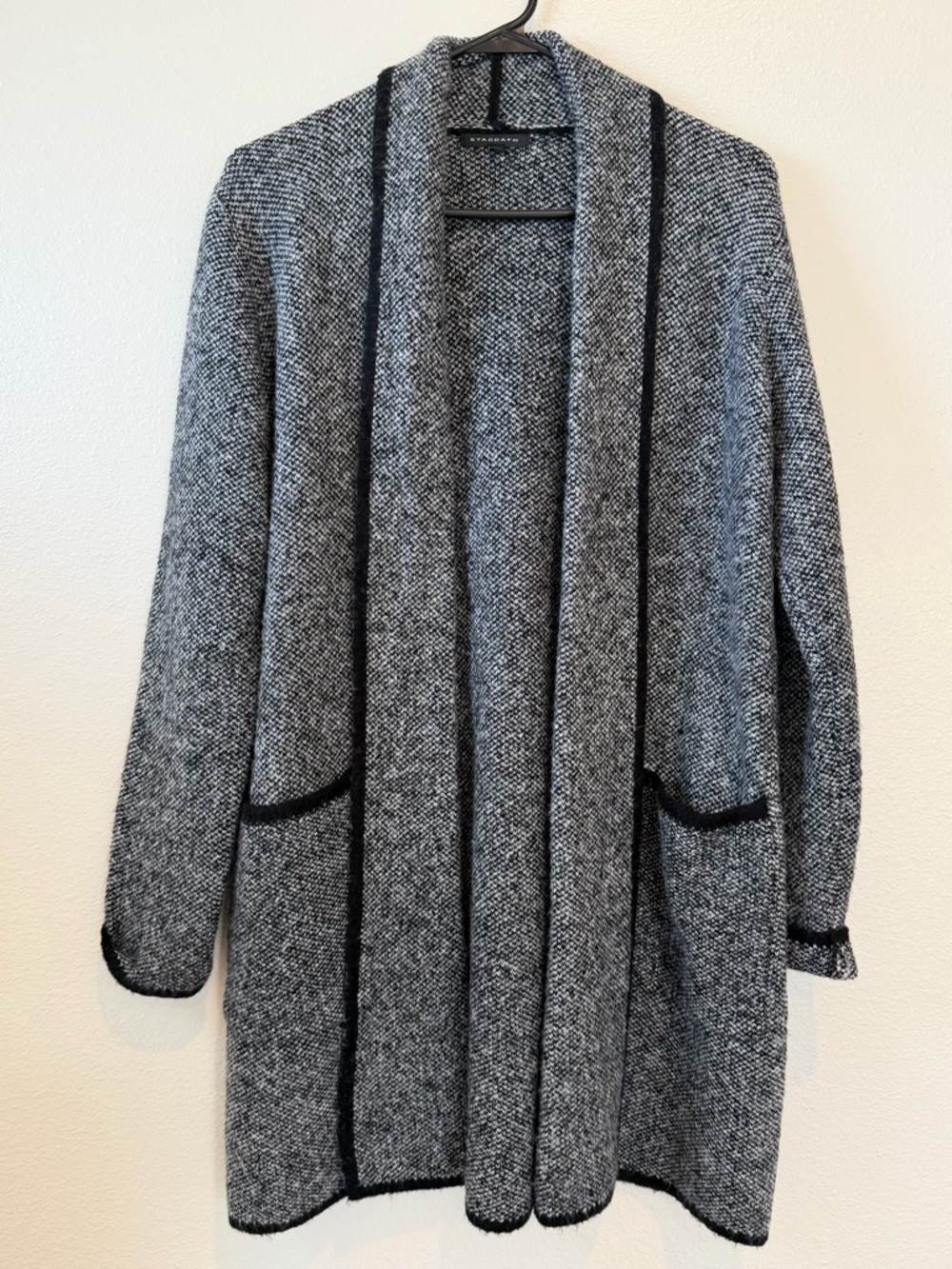 chic Gray Open-Front Tweed Cardigan with Black Trim